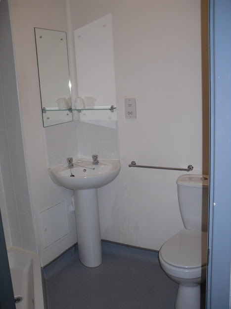 Reaseheath College Chetwood Accommodation Bathroom