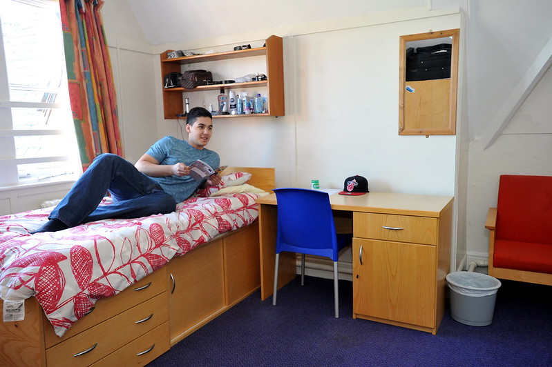Cheltenham, Dean Close - Bedroom