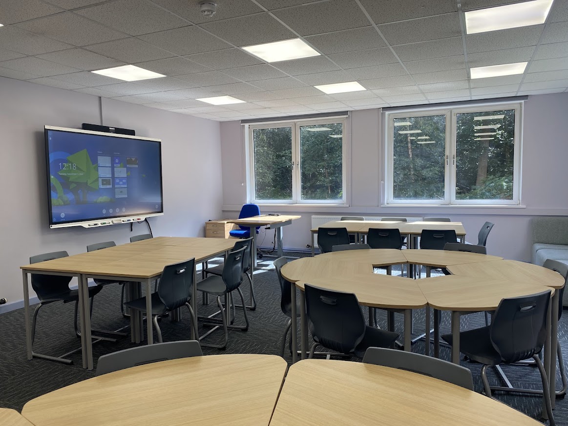 Hatfield, Queenswood School - Classroom